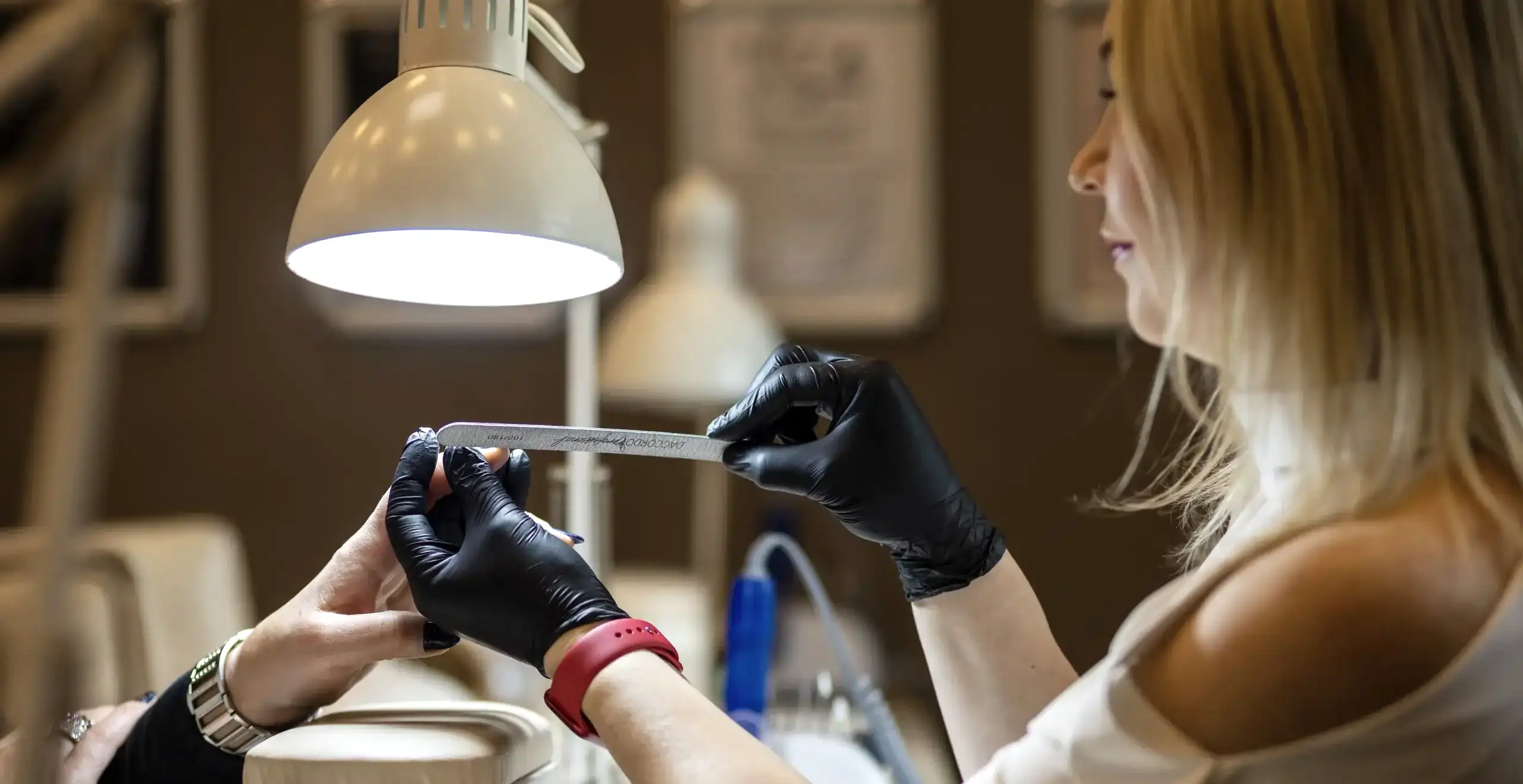 Ataşehir'de profesyonel protez tırnak